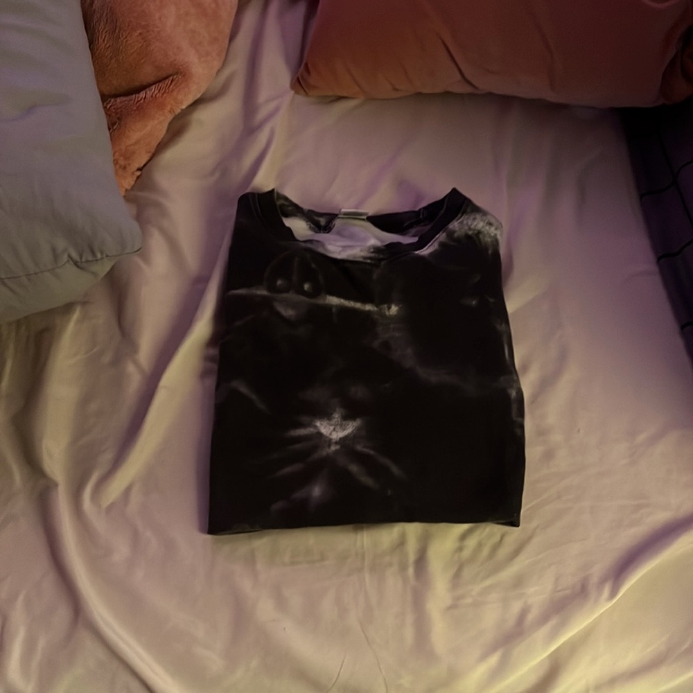 black + white 🪐 tie-dye 🪰 tshirt